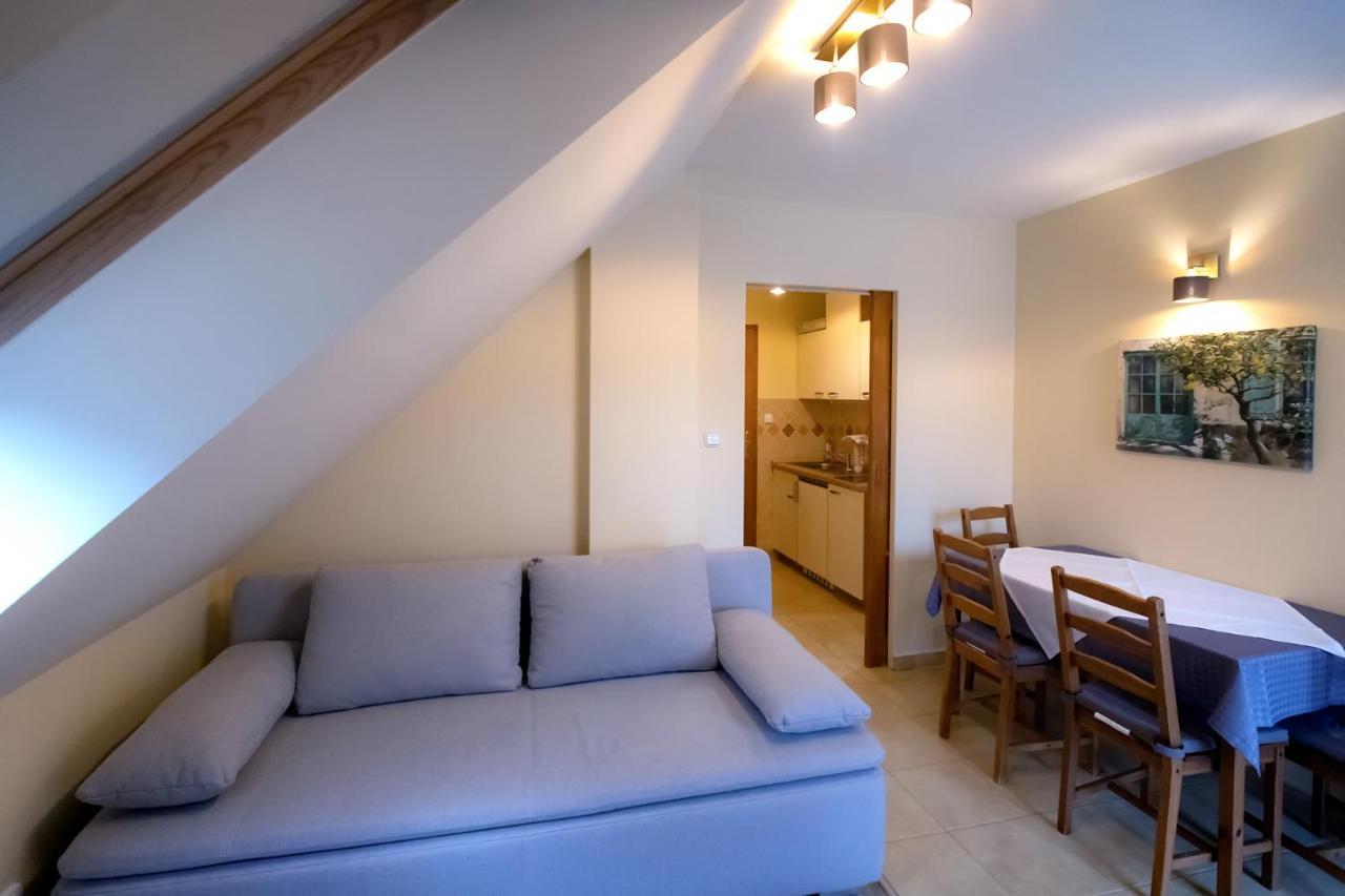 Ozkut Apartmanhaz Olmod Ngoại thất bức ảnh