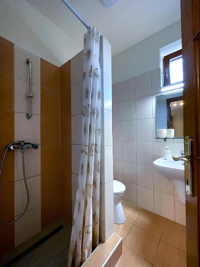 Ozkut Apartmanhaz Olmod Ngoại thất bức ảnh